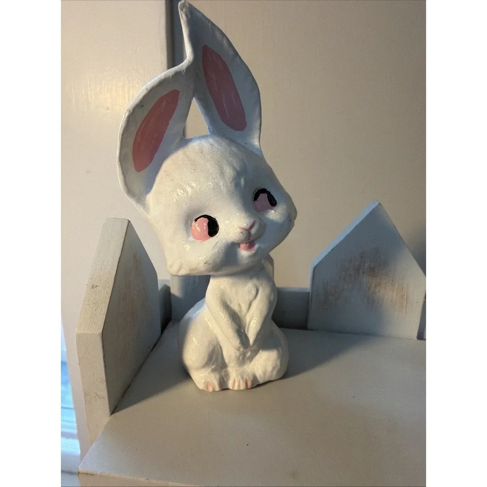 Vtg Bunny Figurines On Picket Trinket Shelf Hanging Or Free Sitting Shelf